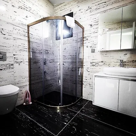 Yarasir Family * ديديم